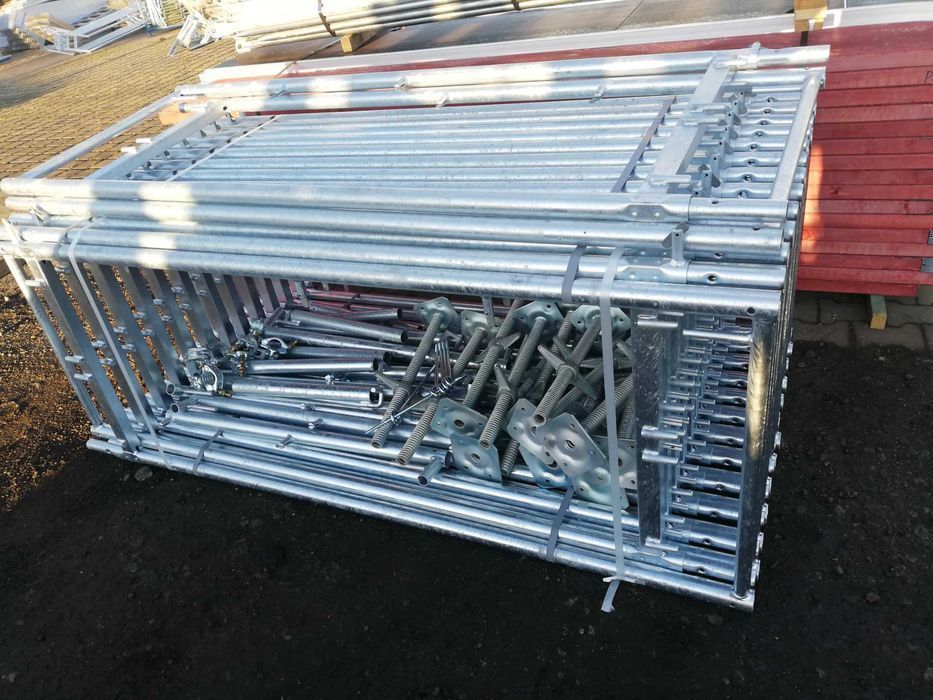 Rusztowanie fasadowe plettac pletak 250 m2