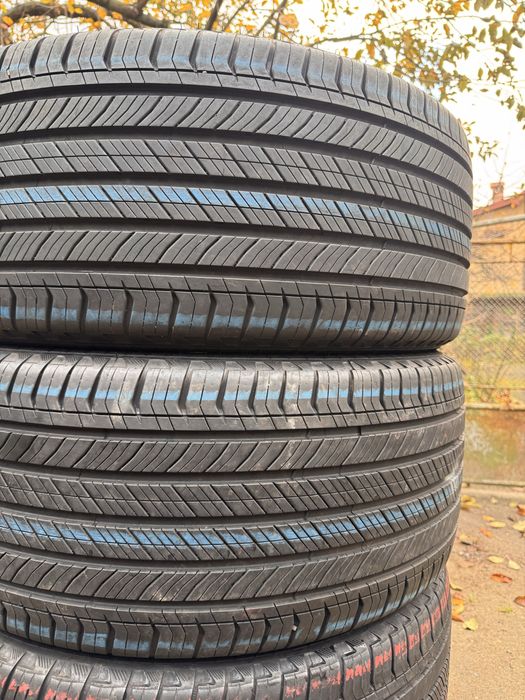 Всесезонні шини 285 45 R22 Michelin