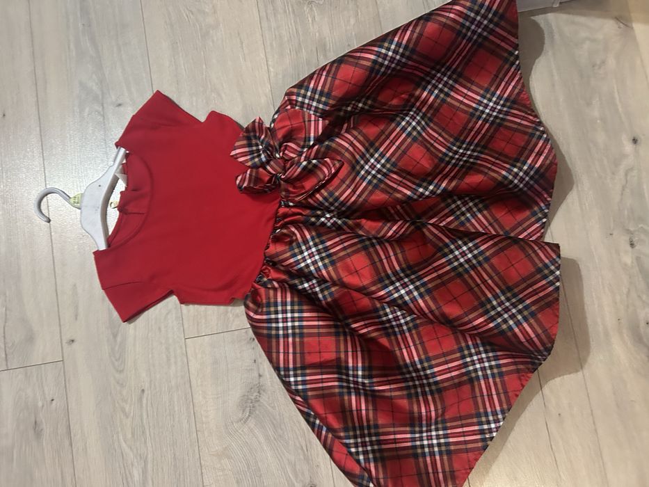 Cudo Sukienks HM 122/128 święta uroczystości