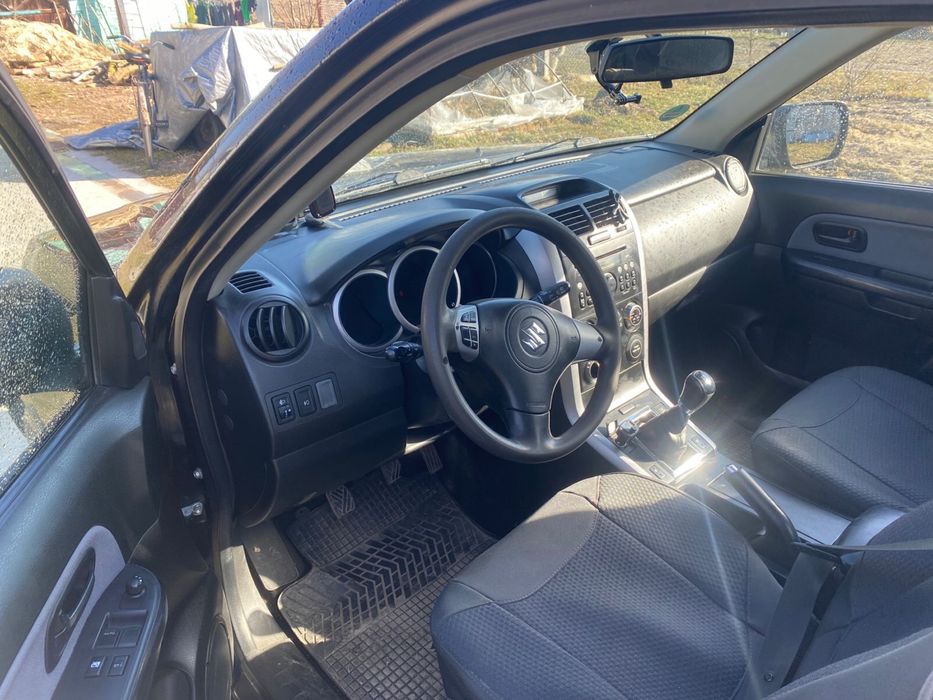 Автомобіль Suzuki Grand Vitara
