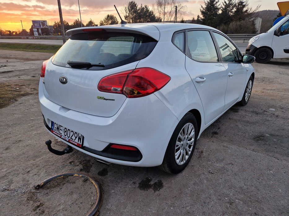 Kia Ceed Sprowadzony ! Zarejestrowany ! 5 Drwi ! Benzyna ! Hak ! 2013r