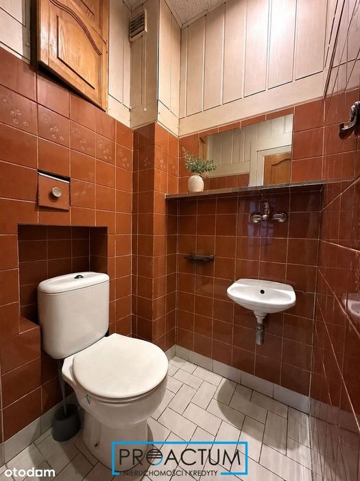 Centrum Torunia! 4 pokoje! 1 piętro! Balkon!