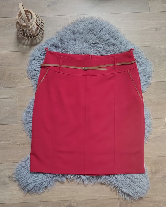Czerwona spódnica ołówkowa 46