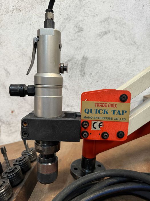 Máquina de roscar pneumática