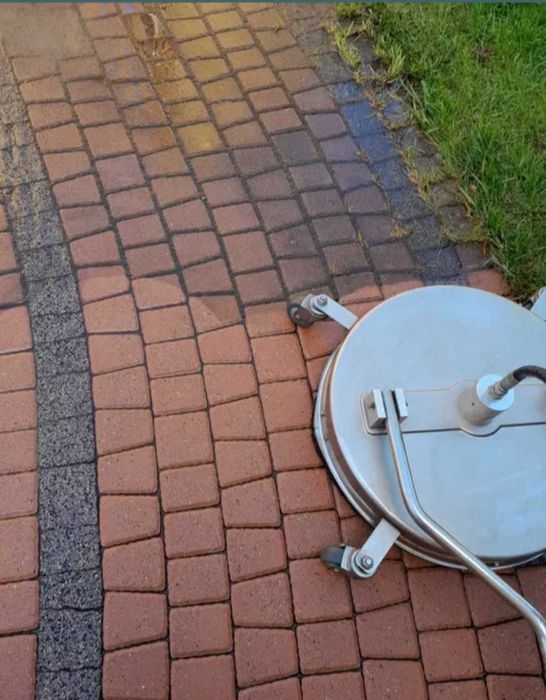 Mycie kostki brukowej