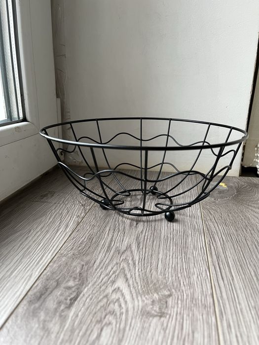 Фруктовниця металева нова