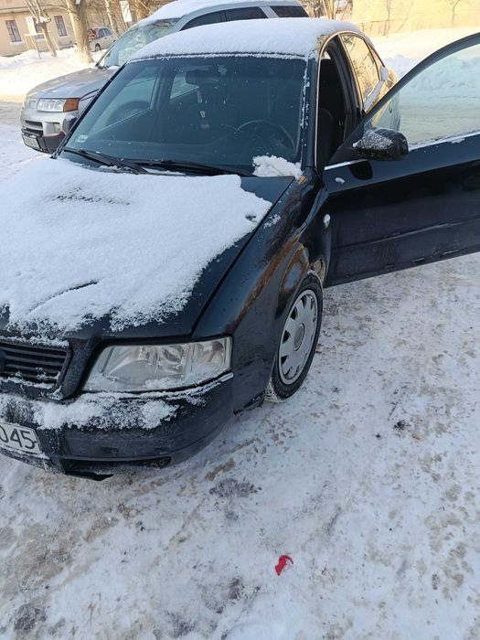 Продам Ауді А6 с5 2000 р 1.9 дизель на польських номерах
Ціна 2000дол торг присутній машина в доволі таки в непоганому стані
Звератайтесь по телефону 
38********42