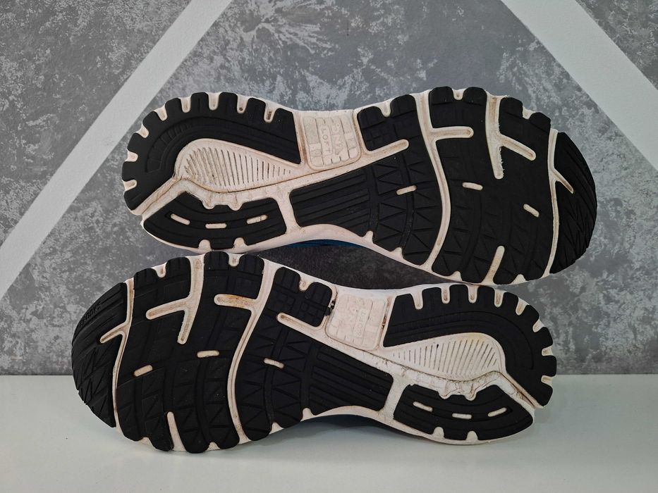 Кросівки чоловічі Brooks Adrenaline GTS 20