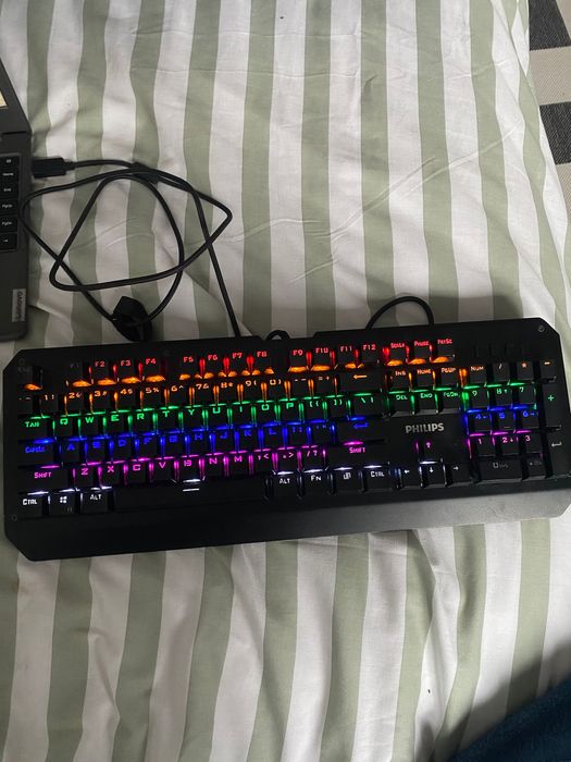 Teclado Philips Gamer Mecânico Luminoso Usb Spk8413