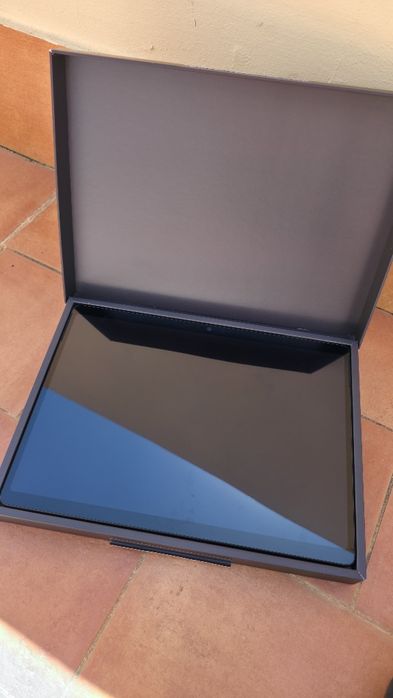 Microsoft Surface Pro, Snapdragon Elite