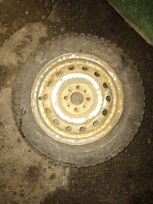 Колеса в сборе шипованные