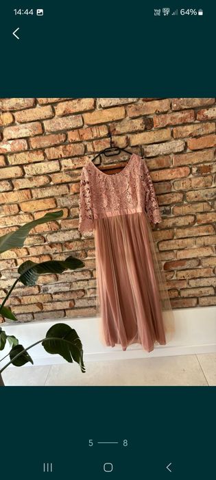 Polecam piękną sukienka na ważne uroczystosci