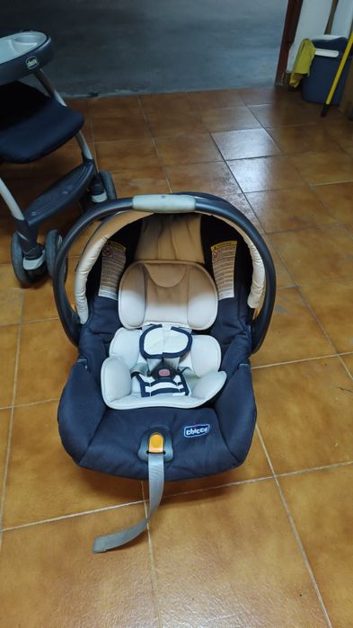 Carrinho e ovo Chicco