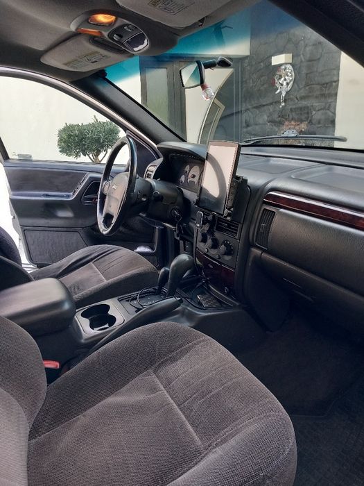 Grande cherokee, carro ideal para uns passeios na natureza