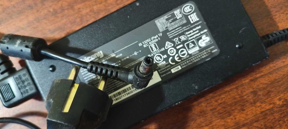 Зарядний пристрій Chicony 19.5v 6.15a 120W  A12-120P1A