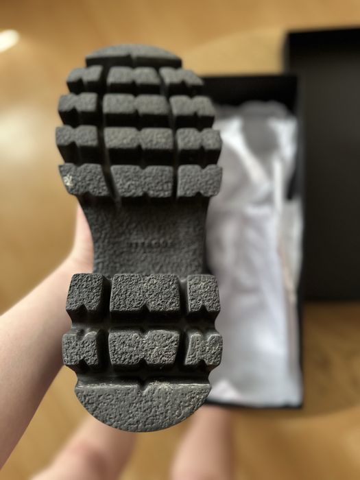 Лофери Uterqüe шкіряні