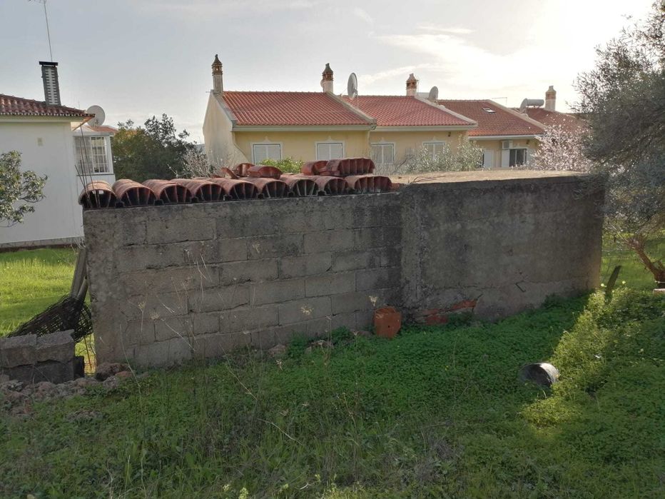 Terreno misto para construçao- Vila Sao Bras de Alportel (Calçada)