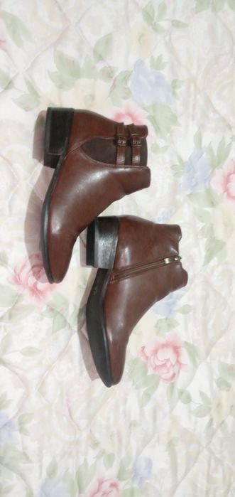 Botins de senhora 37