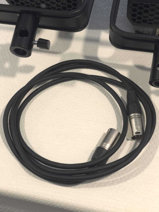 Luzes Godox VL150