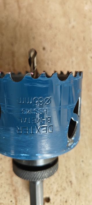Vendo Broca Craniana Bimetálica  HSS de 65mm Dexter