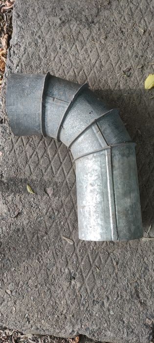 Коліно оцинковане