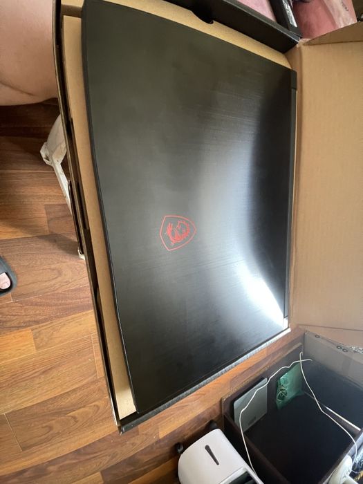 Ноутбук MSI GF63