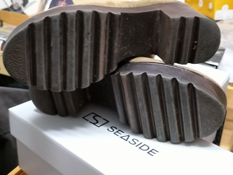 Botas camurça castanho