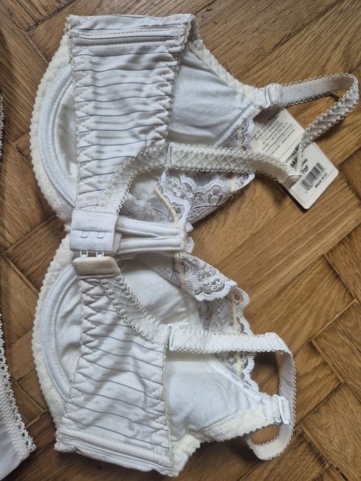 Komplet bielizny stanik 70F & figi M nowy z metkami