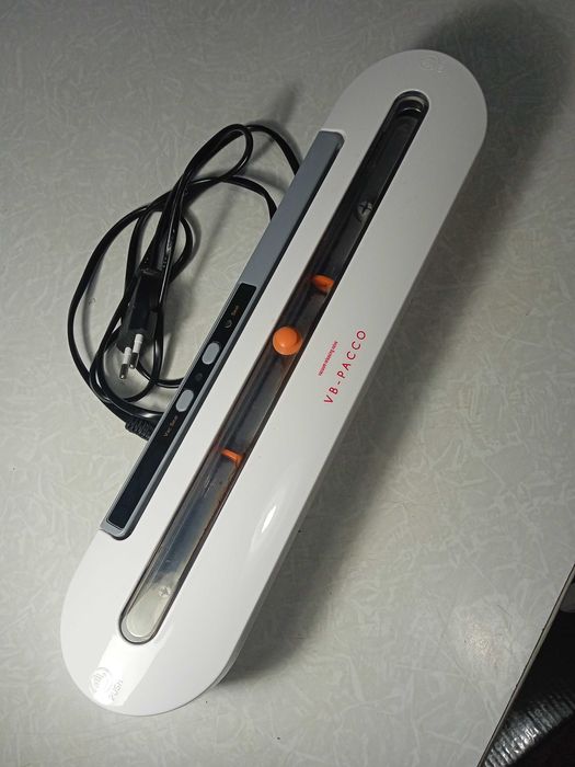 Вакуумний пакувальник