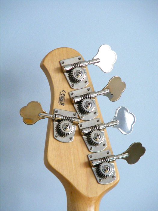 Gitara basowa Sterling by MusicMan Ray35 StingRay 5