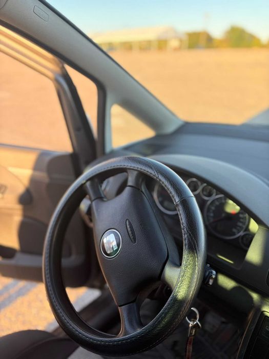 SEAT Alhambra 1.9 TDI 116 CV 7 Lugares