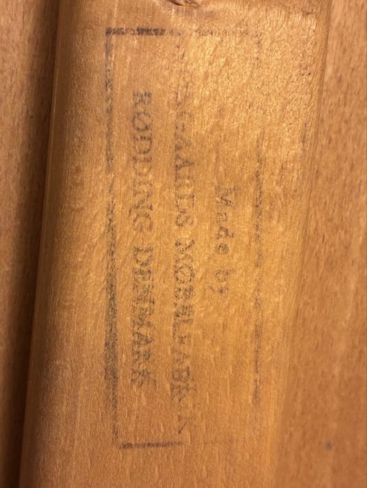 Seis cadeiras pau santo do Johannes Norgaard