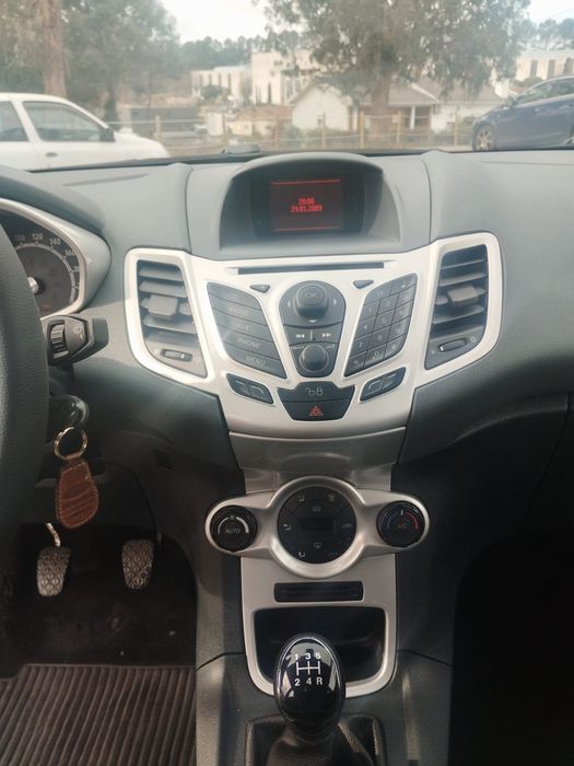 Vendo Ford Fiesta 1.2