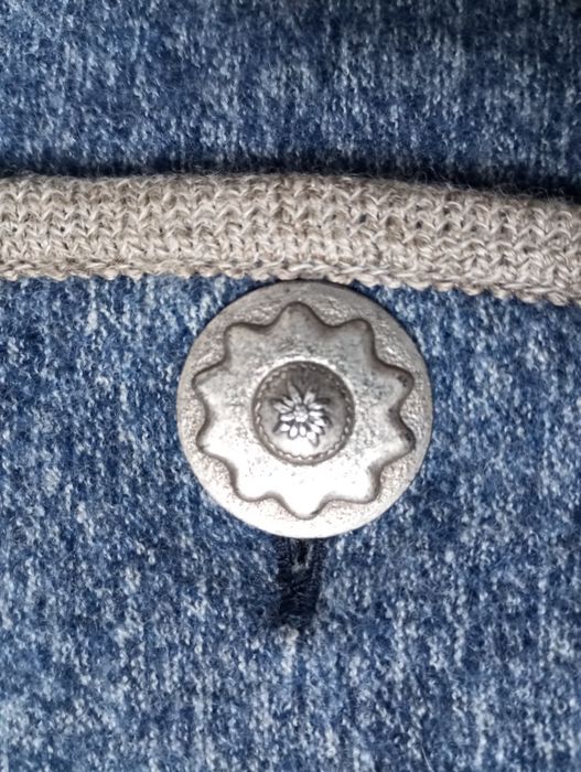 Вовняний кардиган