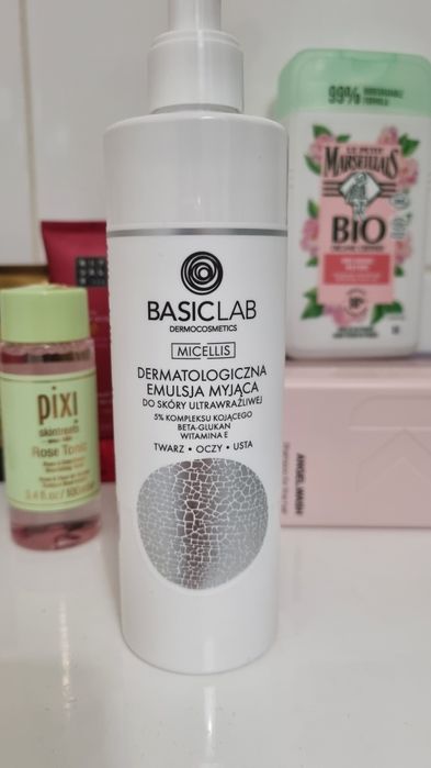 Basiclab - emulsja myjąca do twarzy 300 ml