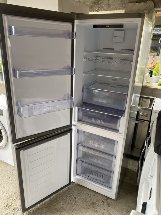 Холодильник нов фрост