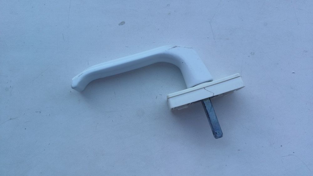 Ручка для металоплатиковых окон и дверей, эвроокна ручка