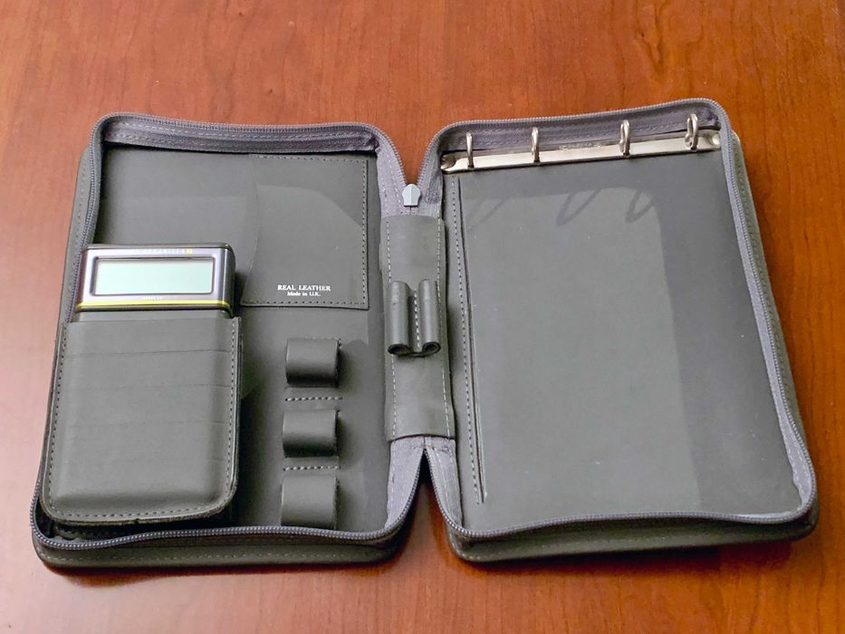 PSION - Advanced Personal Organizer and Hand-Held Computer