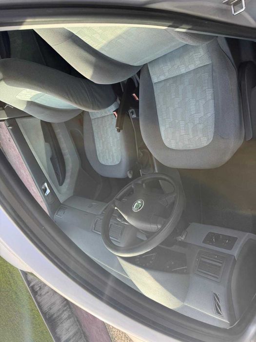 Skoda Fabia 1.4 ano 2002