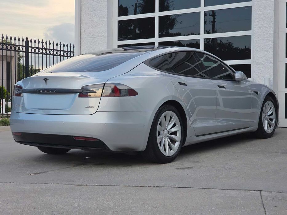 Tesla Model S 100D      2017