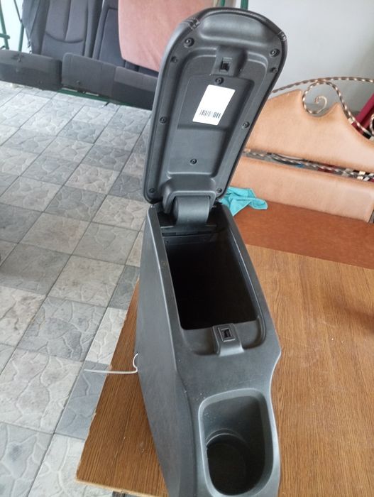 підлокотнік бардачок Рено кенго 2
