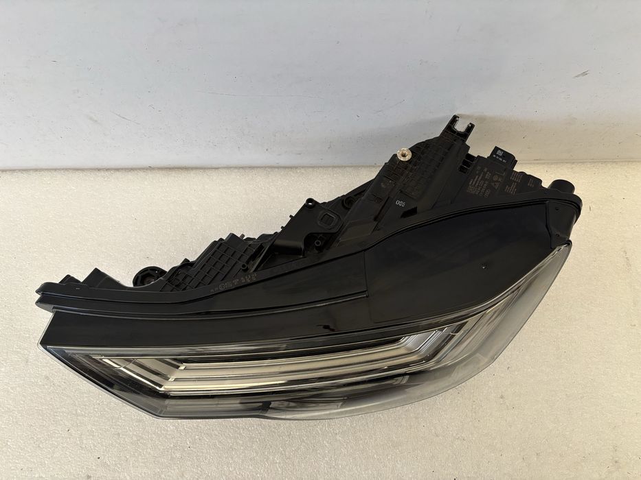 Audi A6 C8 4K 4K0 matrix lampa lewy przód lewa przednia
