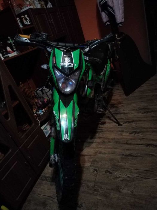 Продам Geon 250 
Стан 9-10