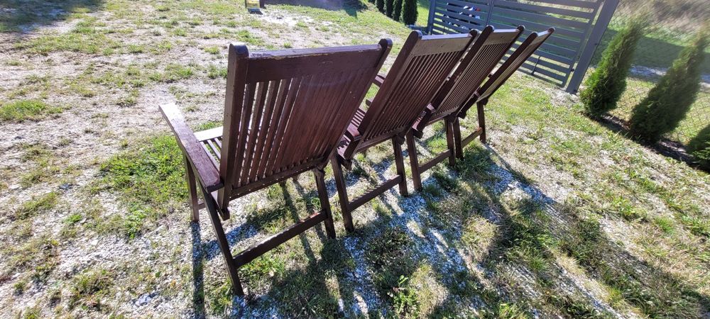 Krzesła ogrodowe drewniane