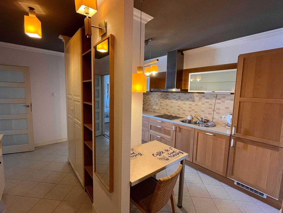 Apartament w centrum Warszawy z Darmowym Parkingiem