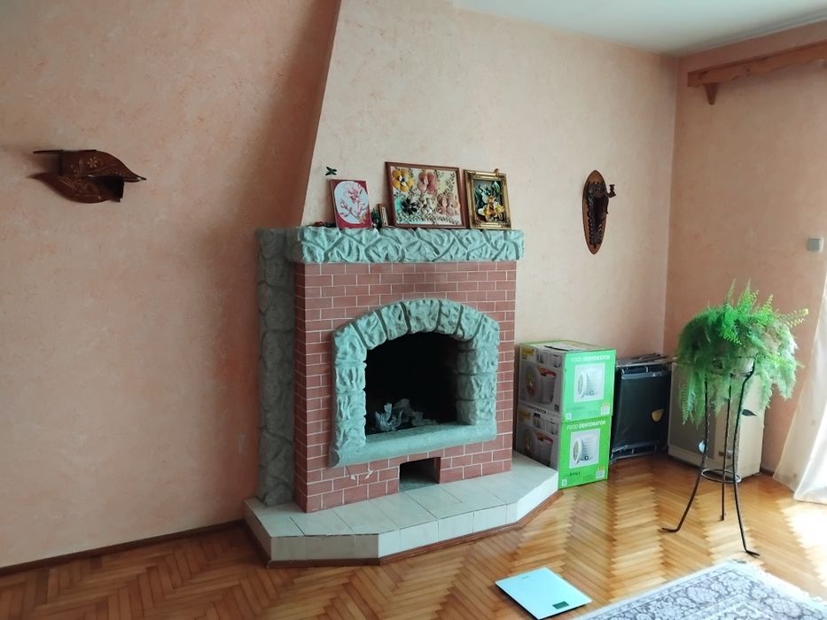 Продаємо будинок майже у центрі м. Свалява Закарпатської області