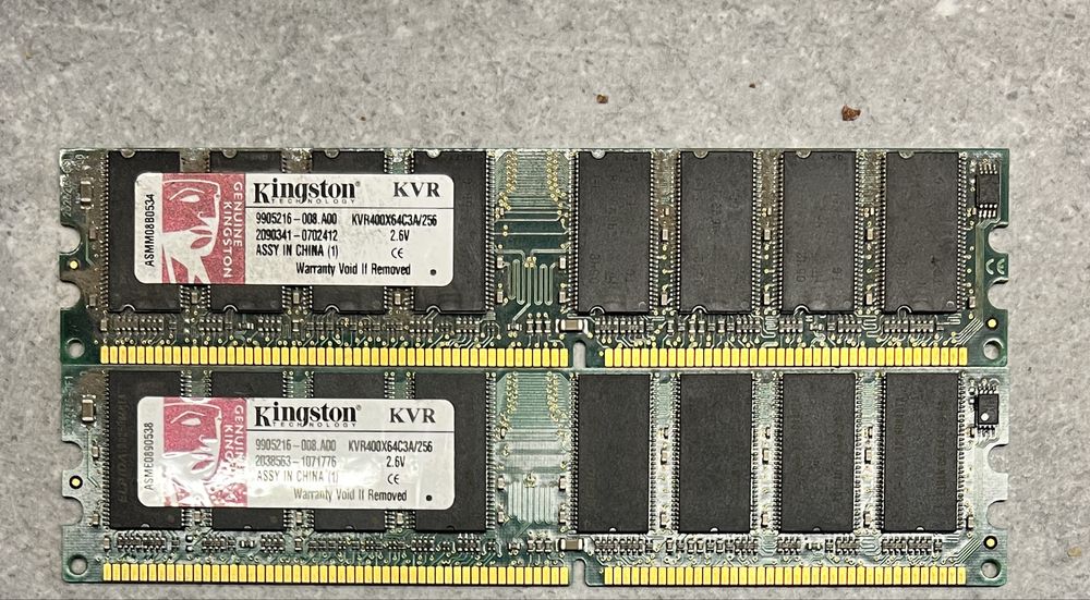 Pamięć RAM DDR Kingston 256MB KVR400X64C3A/256