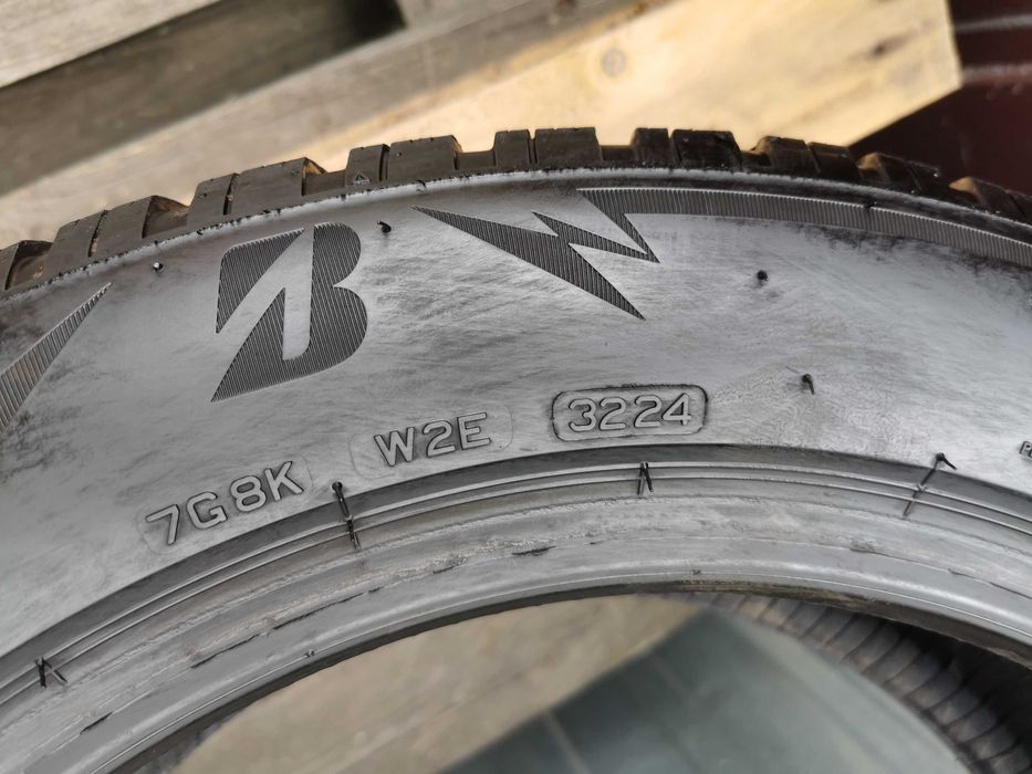 400) Opona - 205/55/16 - Bridgestone - 6.5mm - 1x2024 - Zimowa