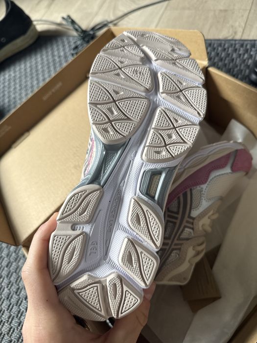 buty r39 asiccss
