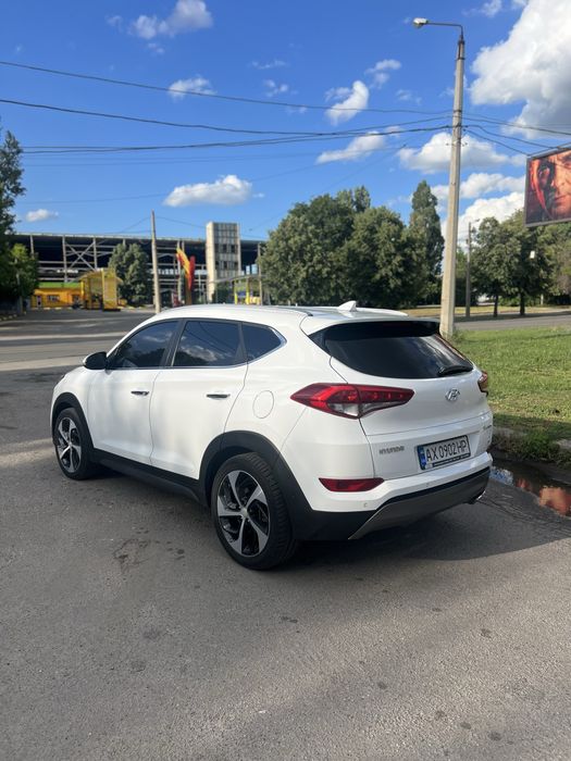 Hyndai tucson 2.0 disel